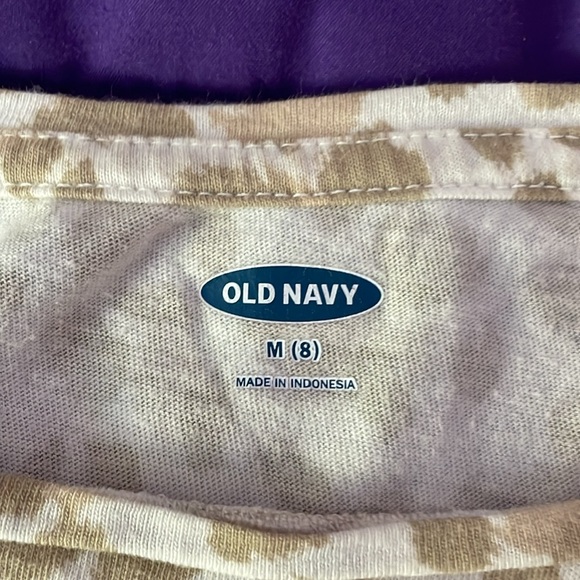 I am selling a leopard print Old Navy shirt - Picture 3 of 3